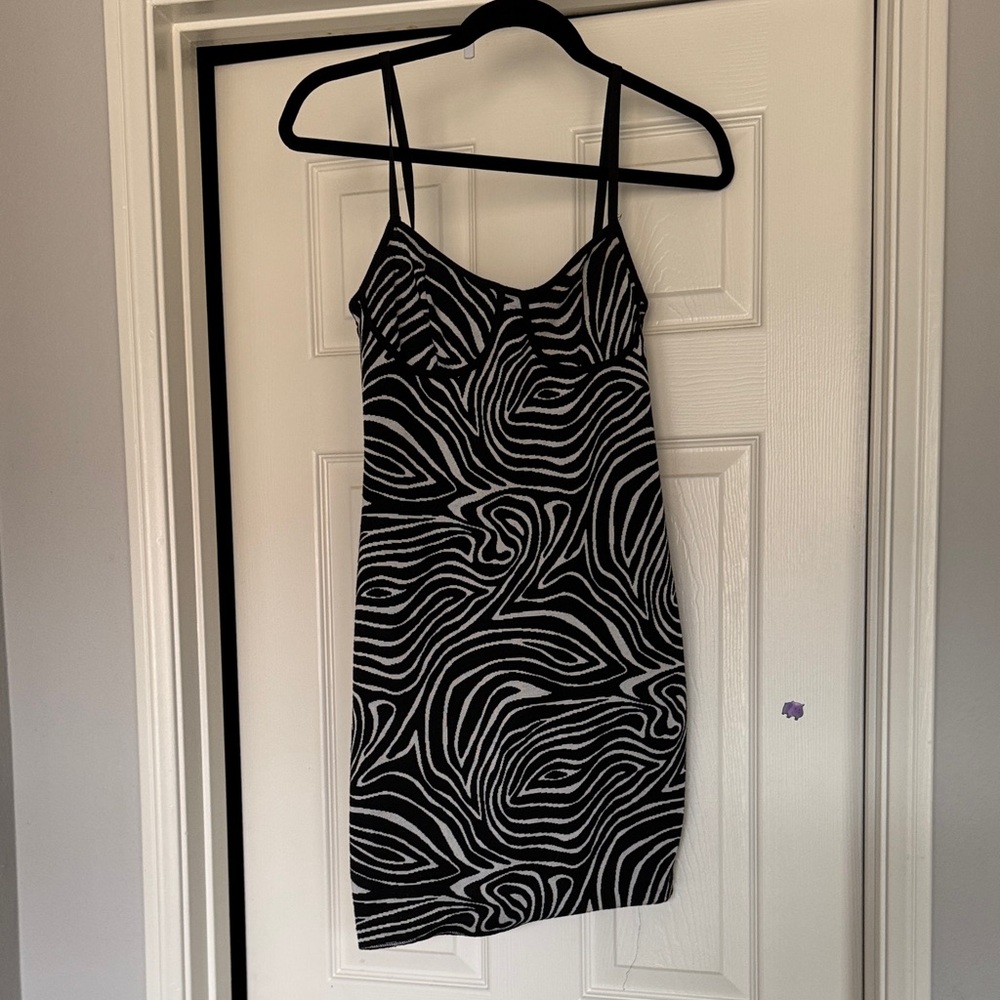 Zara Black and White Patterned Mini Dress